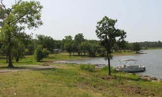 Camping near Taylor Ferry: Flat Rock Creek, Wagoner, Oklahoma