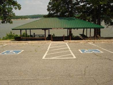 Hawthorn Bluff



B-Loop Shelter

Credit: