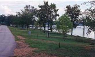Camping near Lost Rapids: Little River Park, Fort Towson, Oklahoma