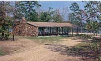 Camping near Virgil Point: Pine Creek Cove, Fort Towson, Oklahoma