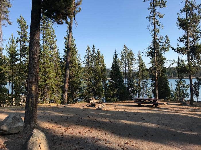 Camper-submitted photo at Elk Lake (Or) — Willamette National Forest near Deschutes National Forest