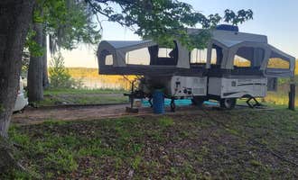 Camping near COE Coffeeville Lake Service Campground: Lenoir Landing, Silas, Alabama