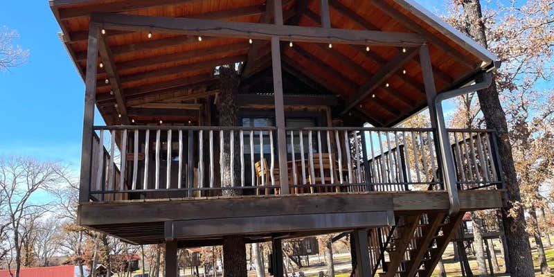 Camper submitted image from Meadowlark Treehouse (15 MIN to Magnolia/Baylor)