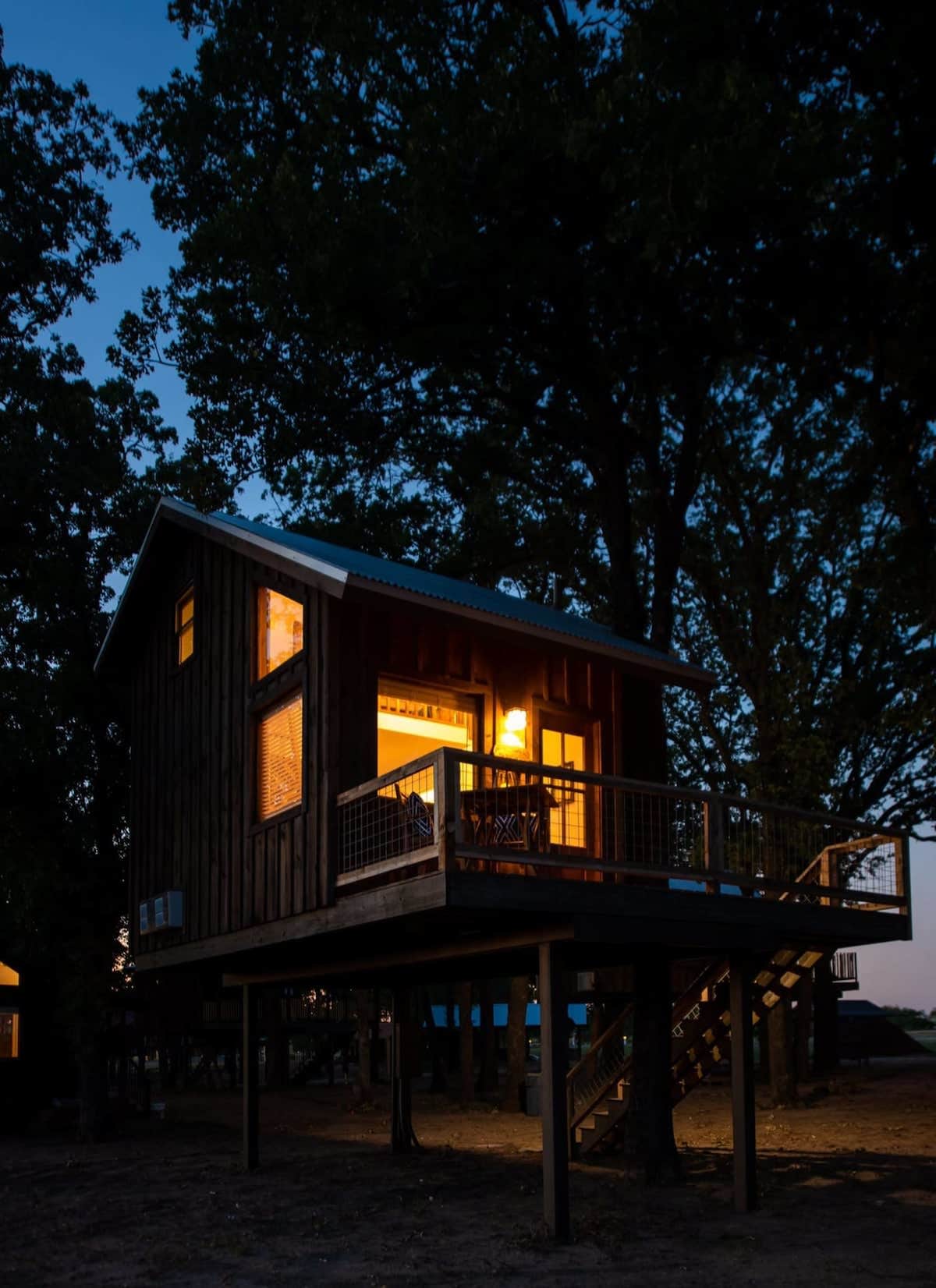 Camper submitted image from Mockingbird Treehouse (15 MIN to Magnolia/Baylor) - 2