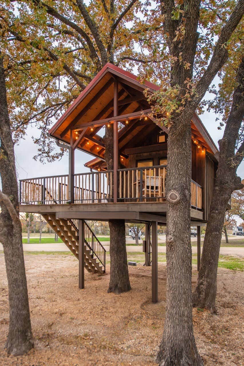 Camper submitted image from The Chickadee Treehouse 15MIN to Magnolia & Baylor - 2
