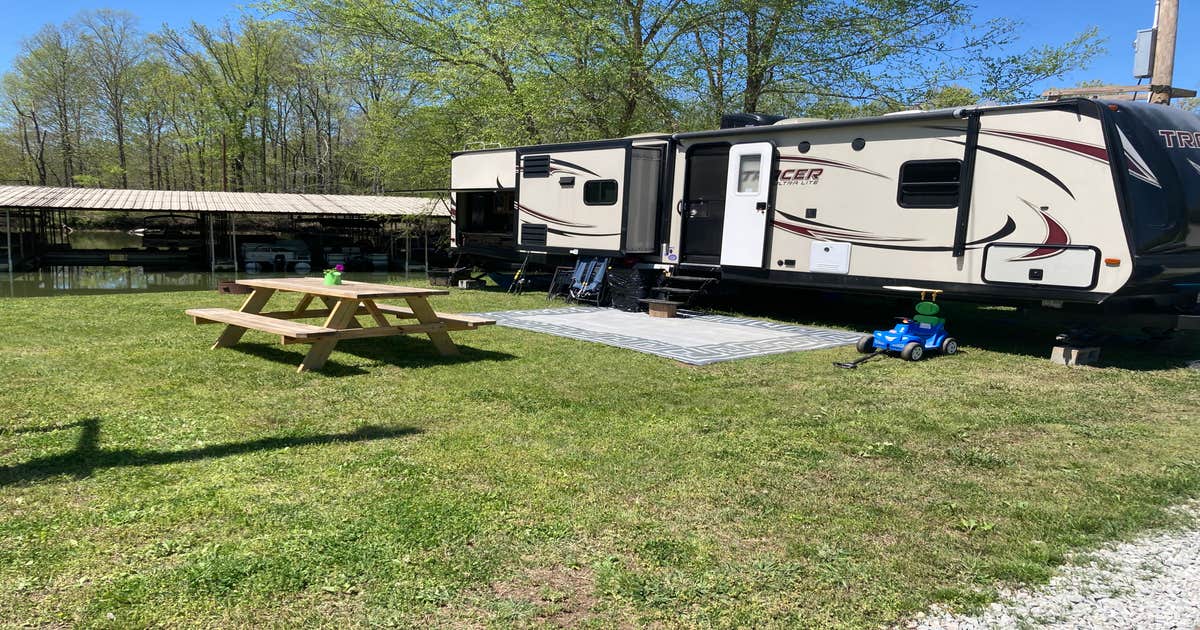 Deer Point Resort Camping Lobelville, TN