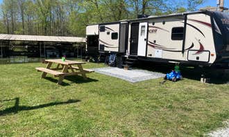 Camping near Spring Creek Primitive Campground — Mousetail Landing State Park: Deer Point Resort, Holladay, Tennessee