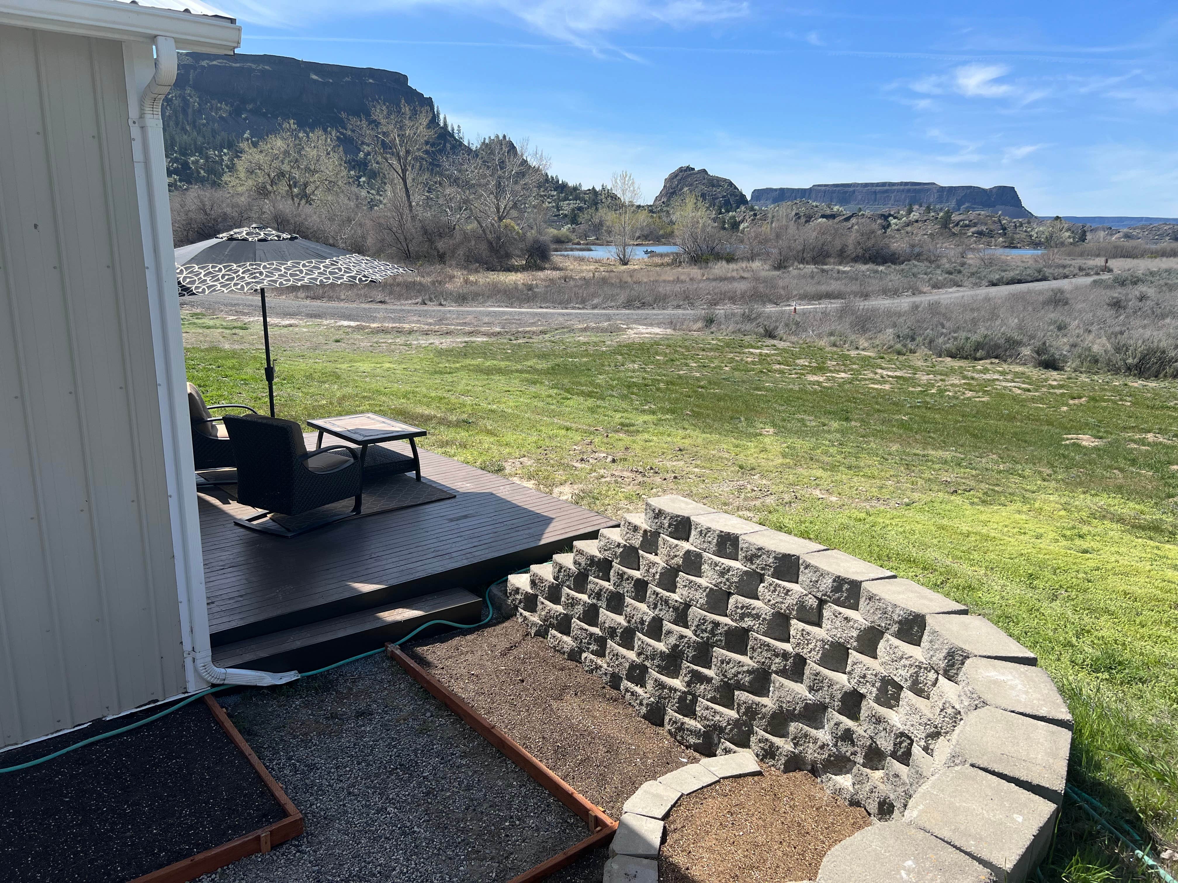 Camper-submitted photo at Red Rock Shadow Ranch RV Glamp Pad near Coulee Dam, WA