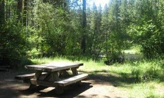 Camping near Jack Creek Campground: Smiling River Campground, Camp Sherman, Oregon