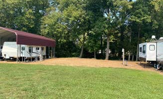 Chanler P.'s photo at Cypress Creek Marina near New Johnsonville, TN