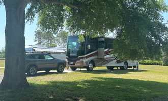 Camping near Lake Griffin State Park Campground: The Grand Oaks RV Resort, Fruitland Park, Florida