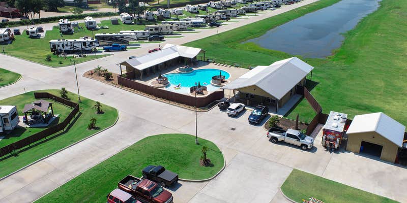 Camper submitted image from Royal Palms RV Resort