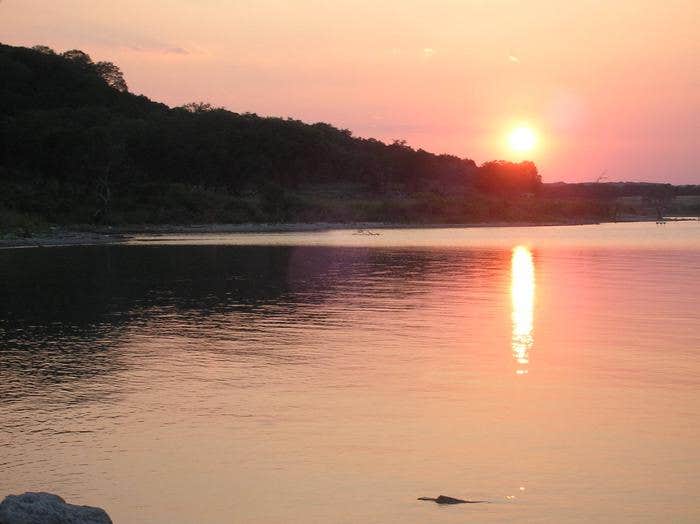 Canyon Lake Sunset



Credit: USACE Canyon Lake - Ranger Samuell Price