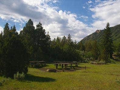 Aspen (Ut)



Credit: