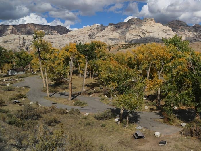 Looking down on Green River Campground from Cub Creek Road overlook.   Cottonwood trees are starting to turn yellow.



Green River Campground 

Credit: NPS