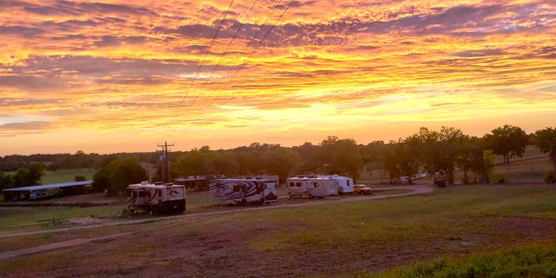 Camper submitted image from Texas Heritage RV Retreat