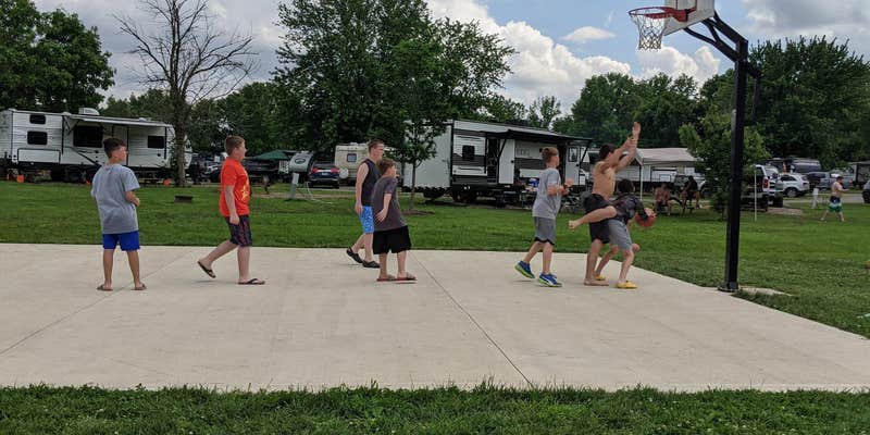 Camper submitted image from Hickory Grove Lake RV Park & Campground