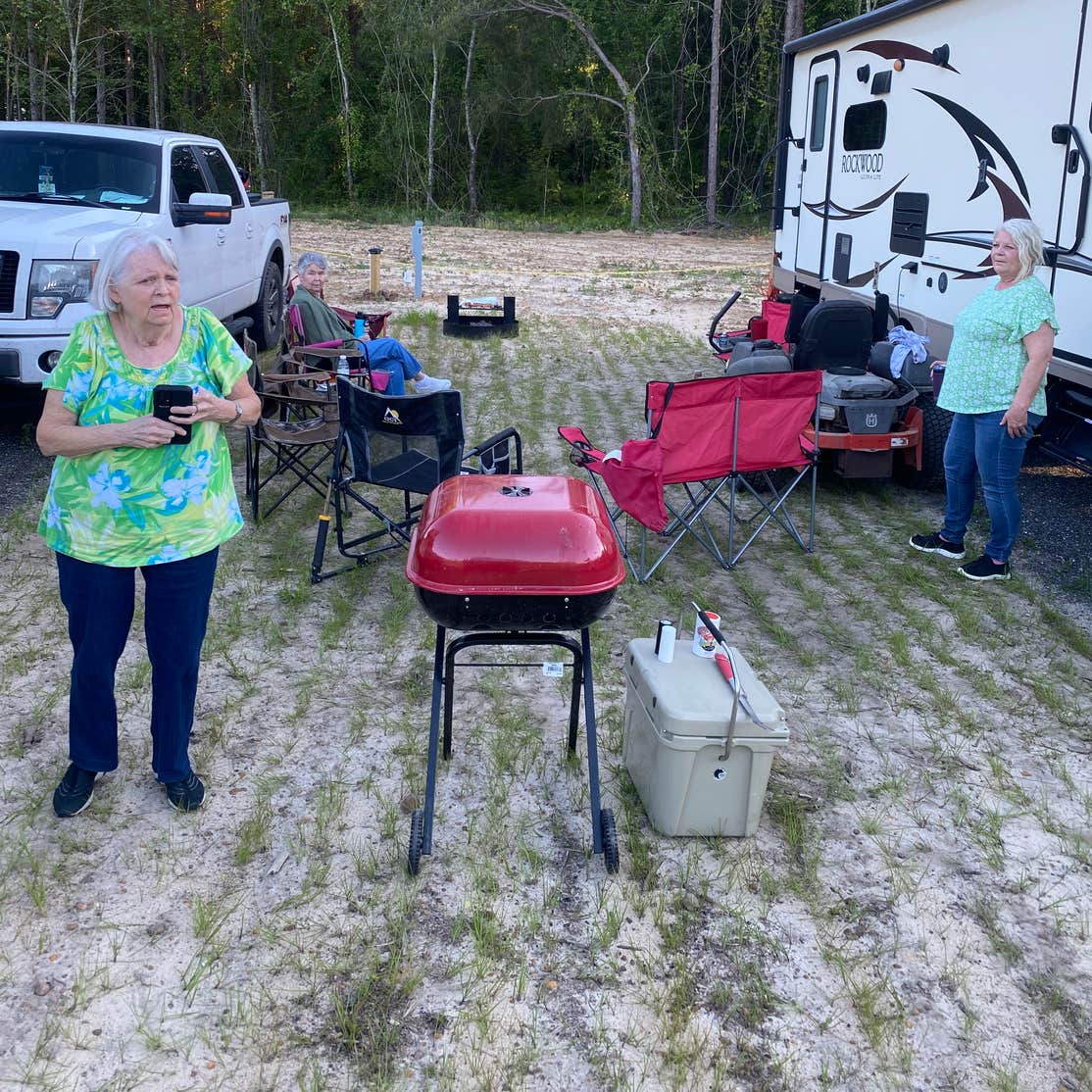 Small Living RV Park Baxley, GA