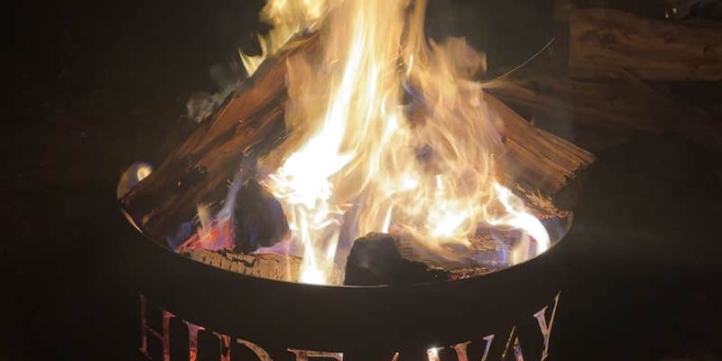 Camper submitted image from Hollow Hideaway