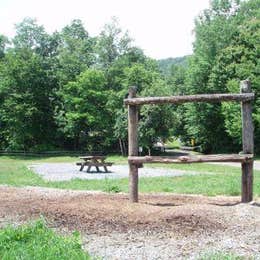 Public Campgrounds: Fox Creek Horse Camp
