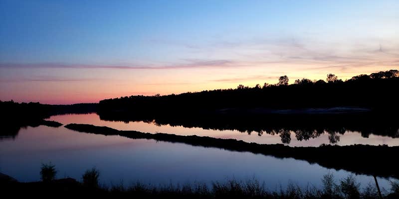 Camper submitted image from River Island RV Park