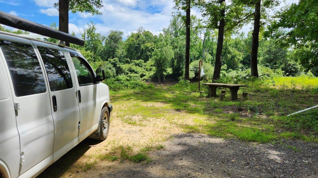 Camper submitted image from Wards Crossing Dispersed, Nimrod Lake Rec Area, AR - 3