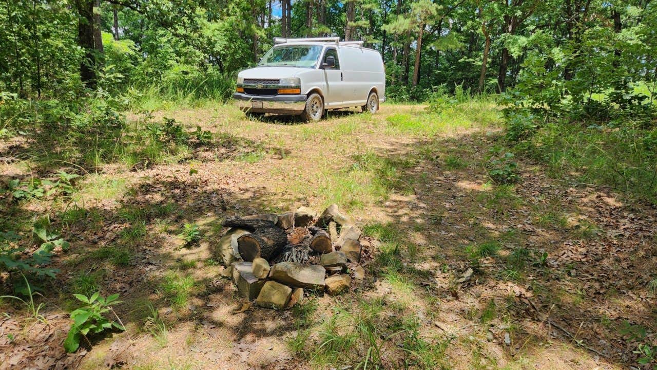Camper submitted image from FR 83W/CR84 Dispersed near Pond, Ouachita NF, AR - 1