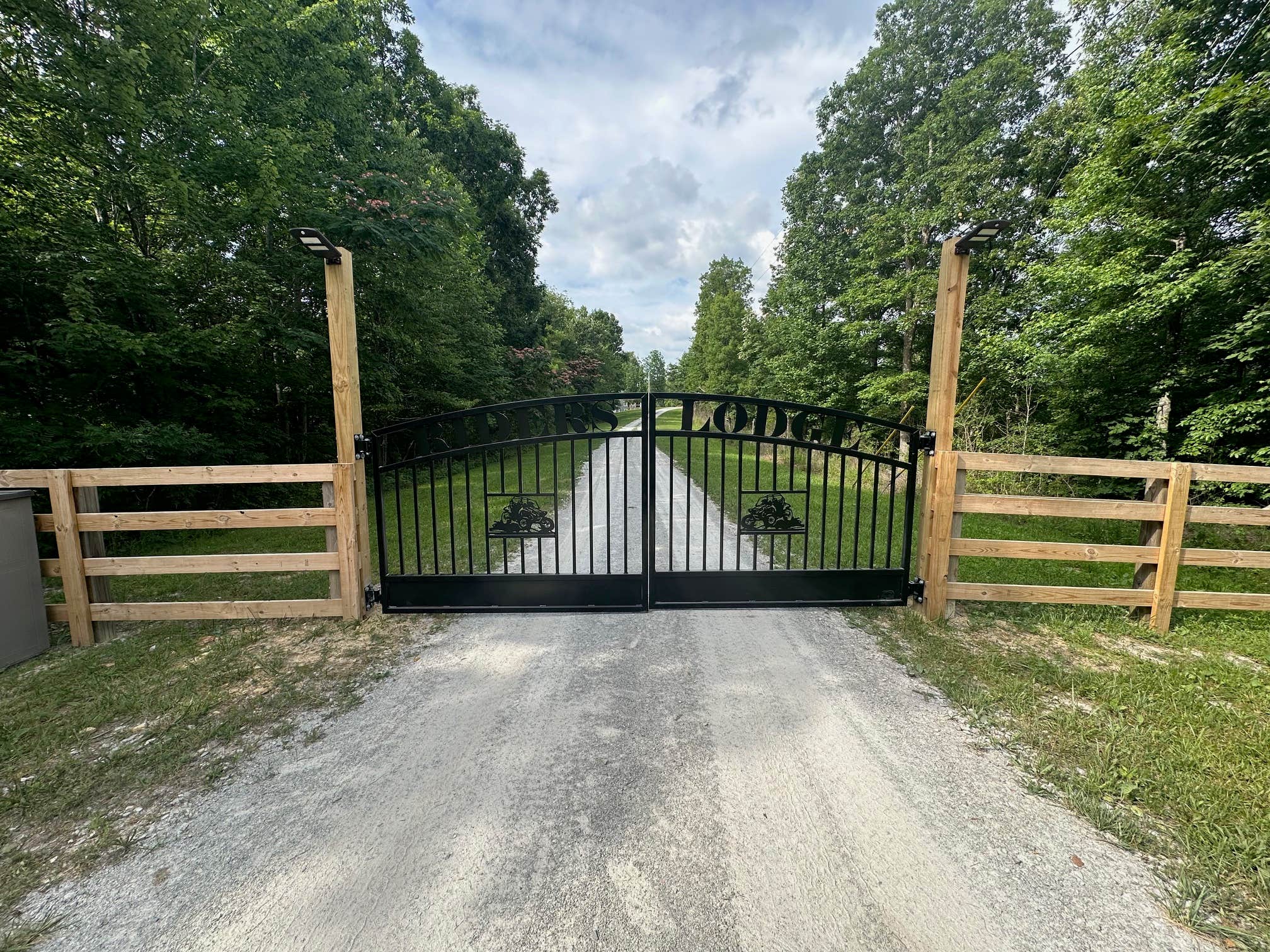 Camping near North Cumberland WMA- Royal Blue Unit: Kamp Kiser, Pioneer, Tennessee