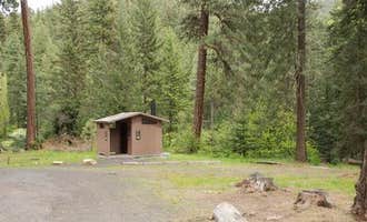 Camping near Barn Valley: Mineral Springs Group, Cle Elum, Washington