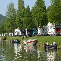 Public Campgrounds: Bulltown Camp — Burnsville Lake Wildlife Management Area