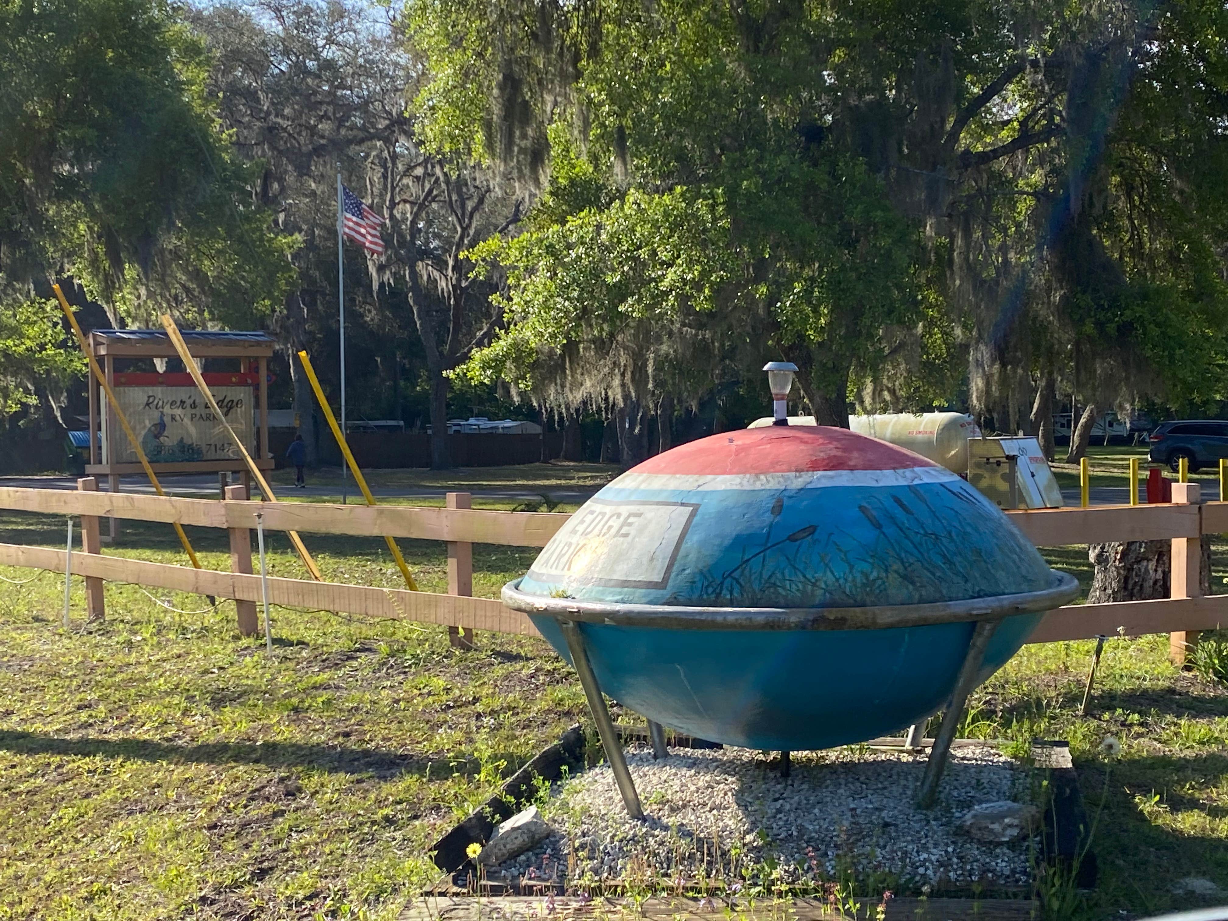 Camper submitted image from Rivers Edge RV Park - 2