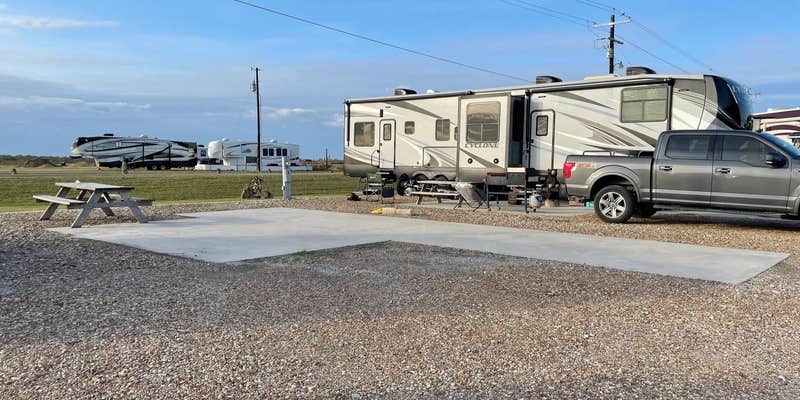 Camper submitted image from Magnolia Beach RV Park