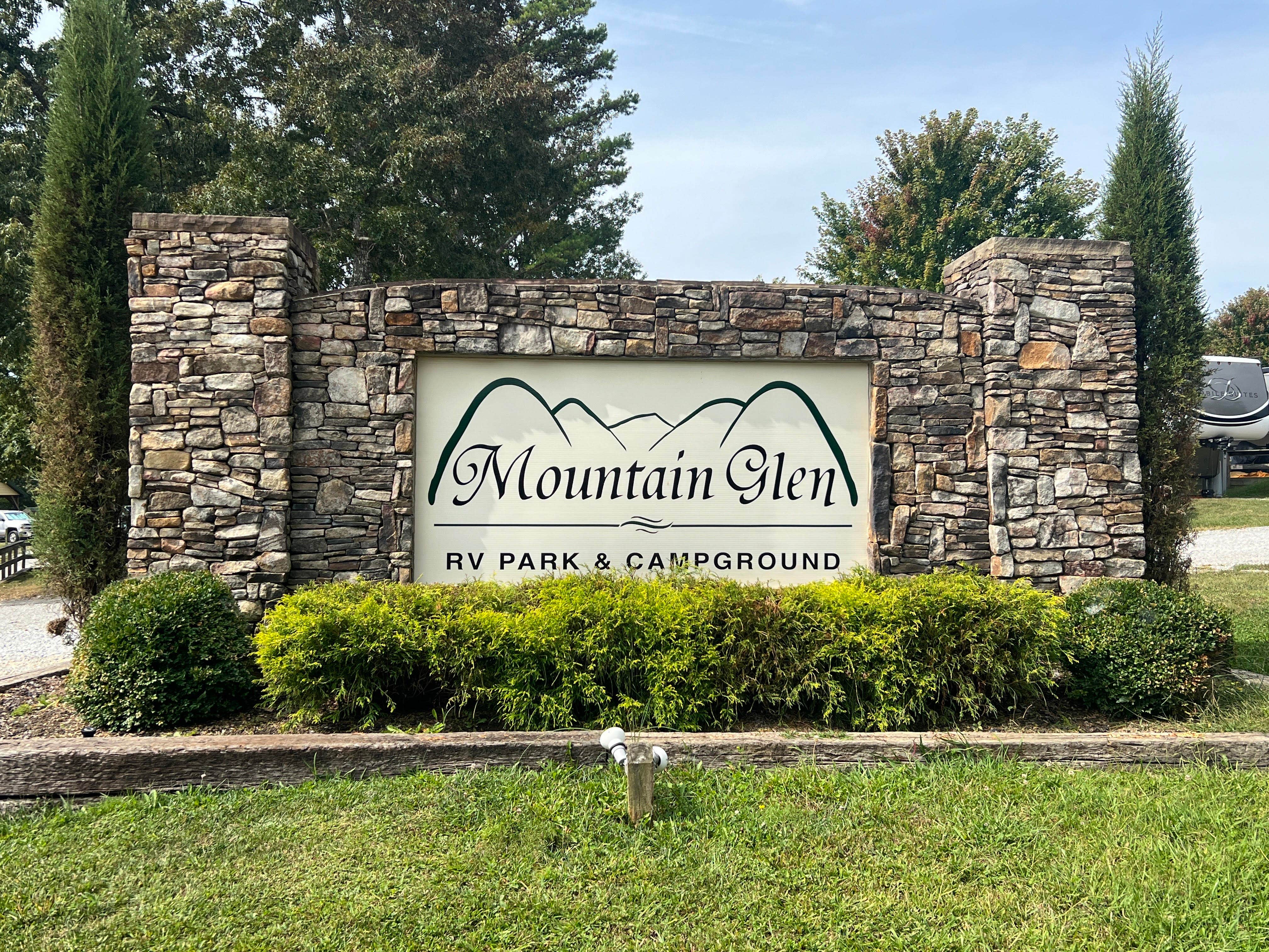 Camping near Project Gallantly Forward Veteran Retreat: Mountain Glen RV Park and Campground, Pikeville, Tennessee