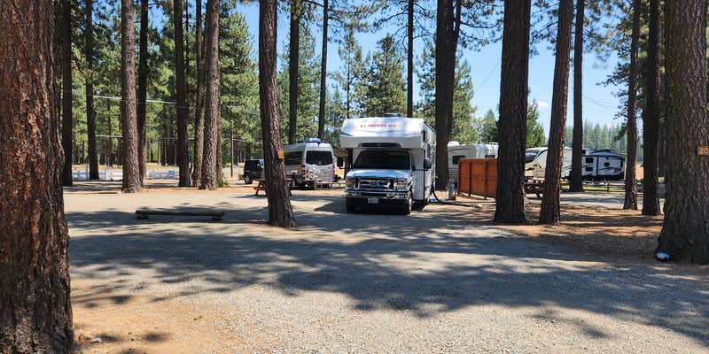 Camper submitted image from Movin' West RV Park