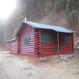 Public Campgrounds: Miller Cabin