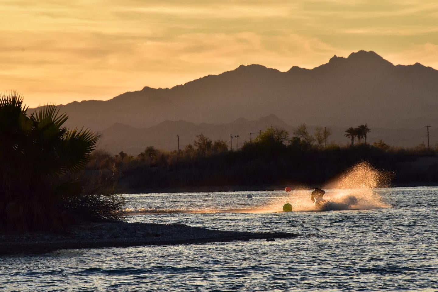 Camper submitted image from Lake Havasu Shoreline Sites - 1