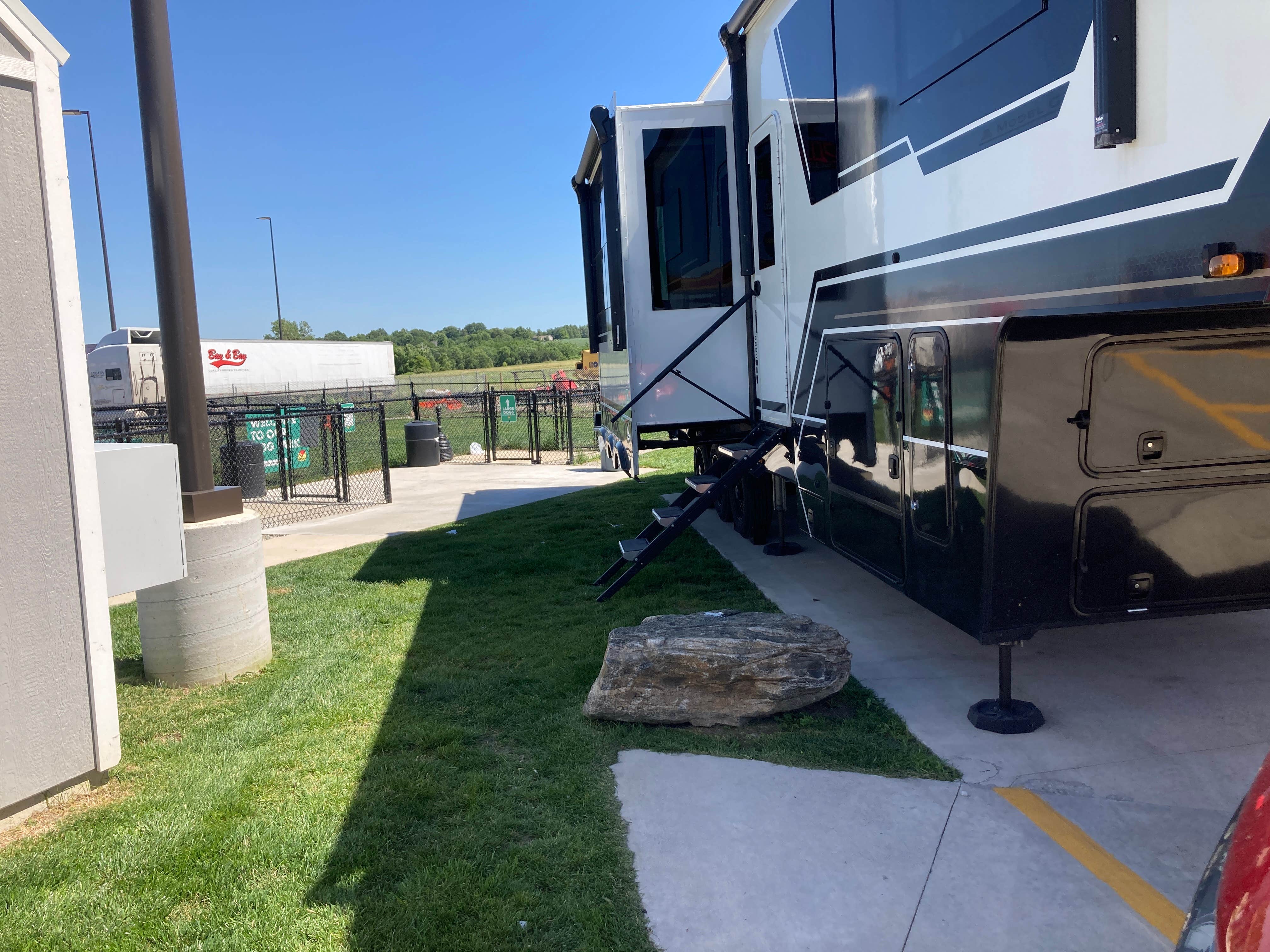 Camper submitted image from Love's RV Hookup-St. Joseph MO 235 - 2