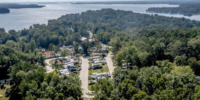 Camper submitted image from Great Escapes RV Resort Chesnut Bay