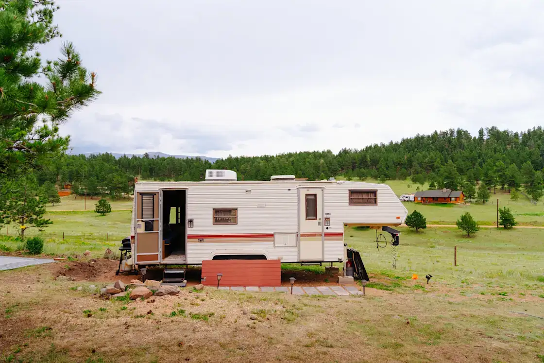 Camping near Mydnyt Mountain: Buckaroo Bunkhouse Camping, Midland, Colorado