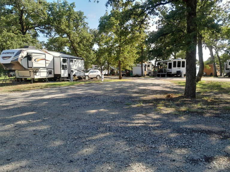 Camping near 429 Marina and Resort: Sunset Resort, Wills Point, Texas