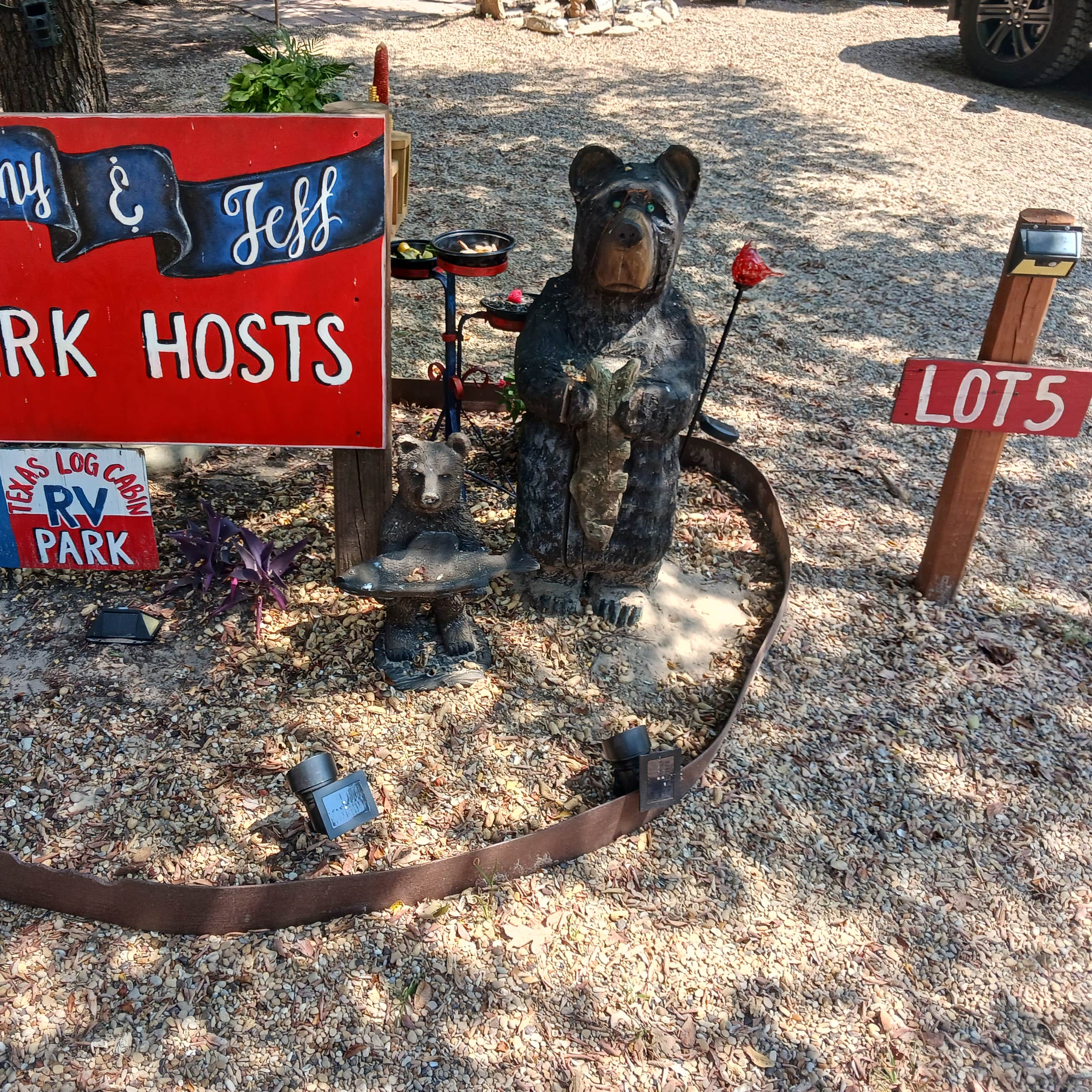 Texas Log Cabin RV Park | Canton, Texas