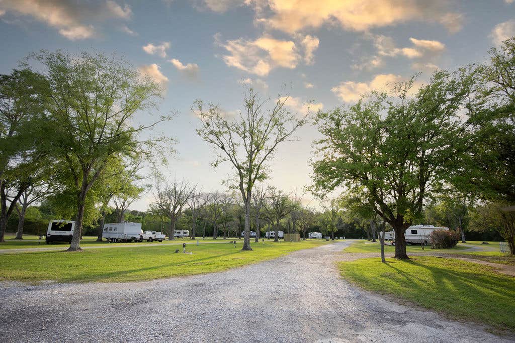 Camper submitted image from Vinton RV Park - 5