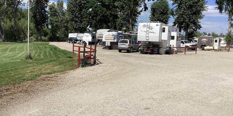 Camper submitted image from Black Rabbit RV