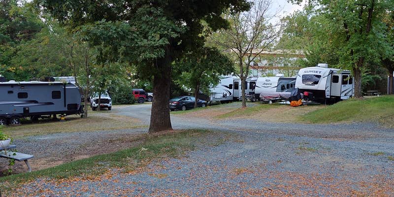 Camper submitted image from Aquia Pines Campground