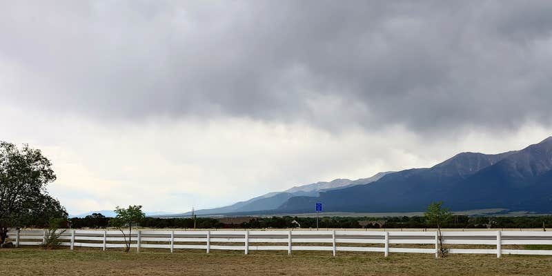 Camper submitted image from Valley Mobile RV Park