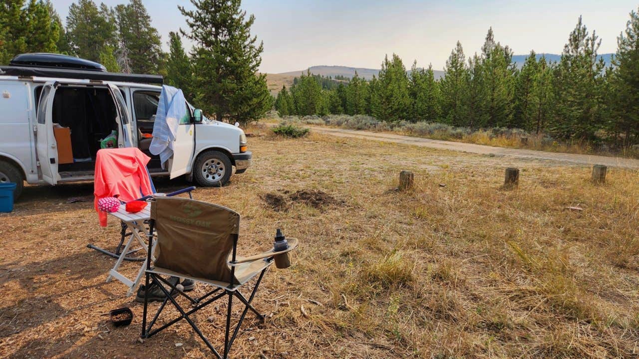 Camping near Powder River Campground & Cabins: Grave Springs Campground, Lysite, Wyoming