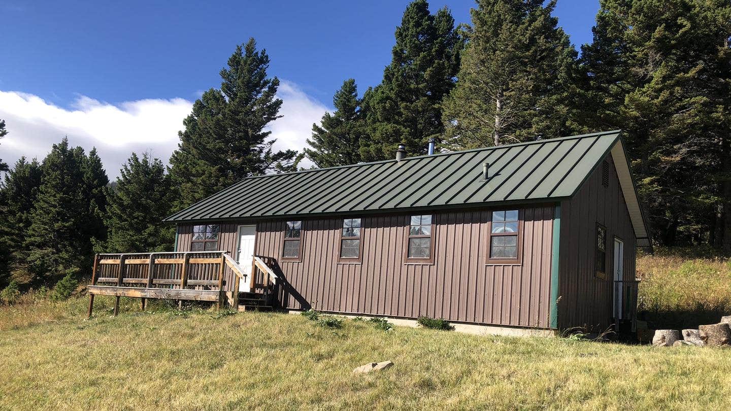 Camper submitted image from Thompson Guard Station - 1