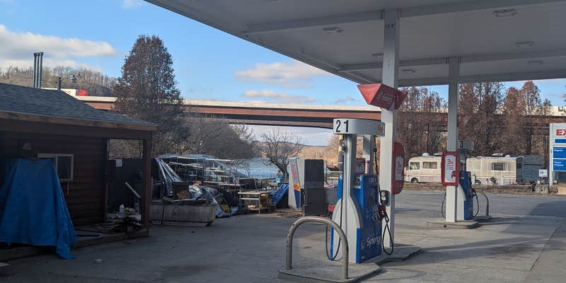 Camper submitted image from Sportsman Campground