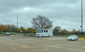 Stuart K.'s photo of rv camping at Walmart — Ottawa Supercenter near North Aurora, IL