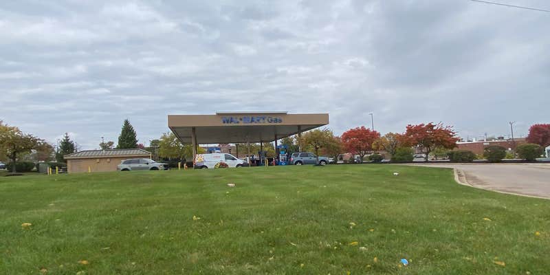 Camper submitted image from Walmart — Rockford Supercenter